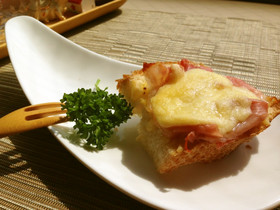 大人の朝食✿生ハム＆粒マスタードトースト