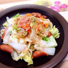 野菜シャキシャキ♪失敗なしの焼きうどん