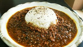 休日男子の本格スパイスキーマカレー！