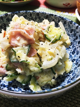 玉ねぎ臭くない、まろやかポテトサラダ☆