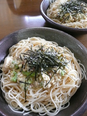 豆腐アボカド納豆の冷製パスタ