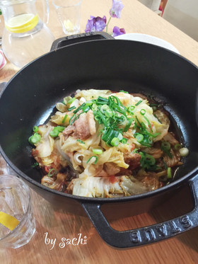 豚バラとキャベツのトマト味噌蒸し