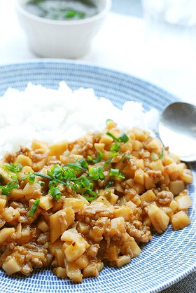 超簡単♬筍の甘辛ひき肉丼