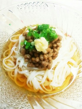 簡単！麺汁DEささっと冷やし納豆うどん♪