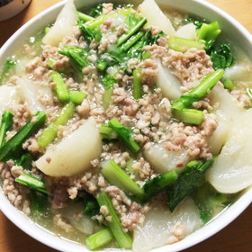 蕪と鶏挽肉のあんかけ煮