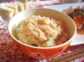 鍋の残りde鍋出汁ﾘﾒｲｸ♡炊き込みご飯