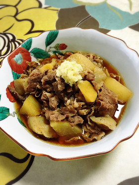 牛すじ&牛肉の大根こんにゃく煮込み♪