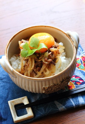 簡単ランチ！ヘルシー万能肉そぼろ丼