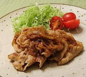 豚肉と玉ねぎの生姜焼き。