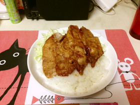 かんたん！豚肉の甘みそ焼き丼