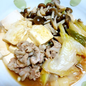 お助け一皿！野菜も美味しい簡単肉豆腐