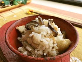 ダシダで簡単✿鶏と椎茸の炊き込みご飯