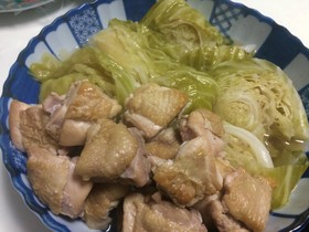 お出汁もご馳走♡キャベツと鶏肉の和風煮