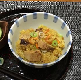 炊飯器で☆焼き豚入り☆カレー中華おこわ