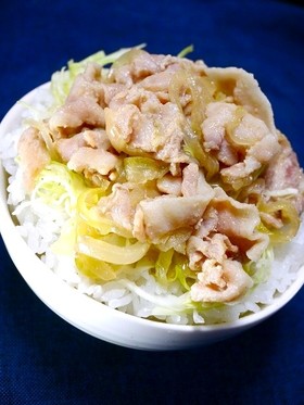 レンジで簡単！豚バラ生姜丼