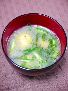 簡単！じゃがバタ春菊のお味噌汁