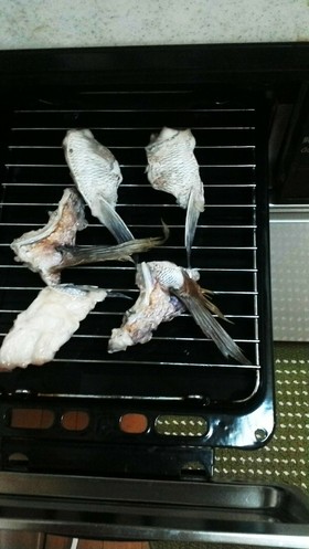 鯛のかまの塩焼き