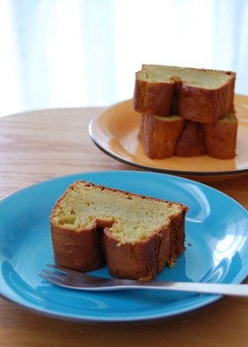 バター・油なし！アボカドのパウンドケーキ